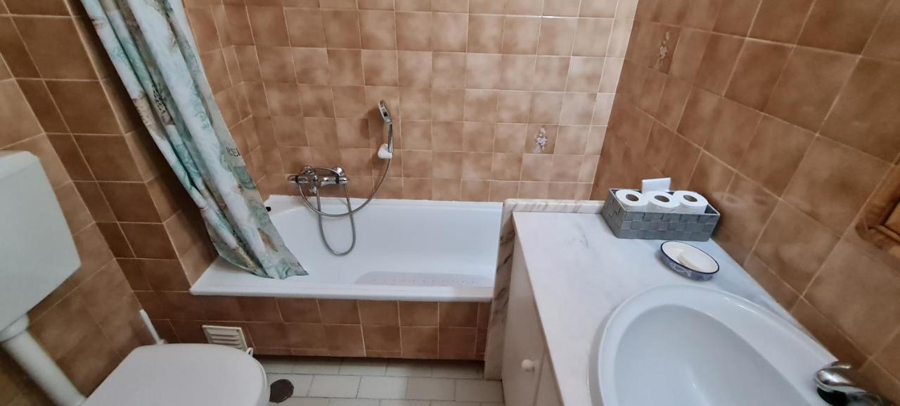 Donana 91 Apartment Lagos Bagian luar foto